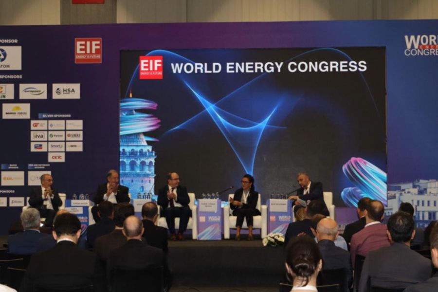Elvan Tuğsuz Güven, 17. EIF Dünya Enerji Kongresi ve Fuarı kapsamında yapılan "Hidroelektrik ve Pompaj Depolama" konulu oturumunda değerli bilgiler paylaştı